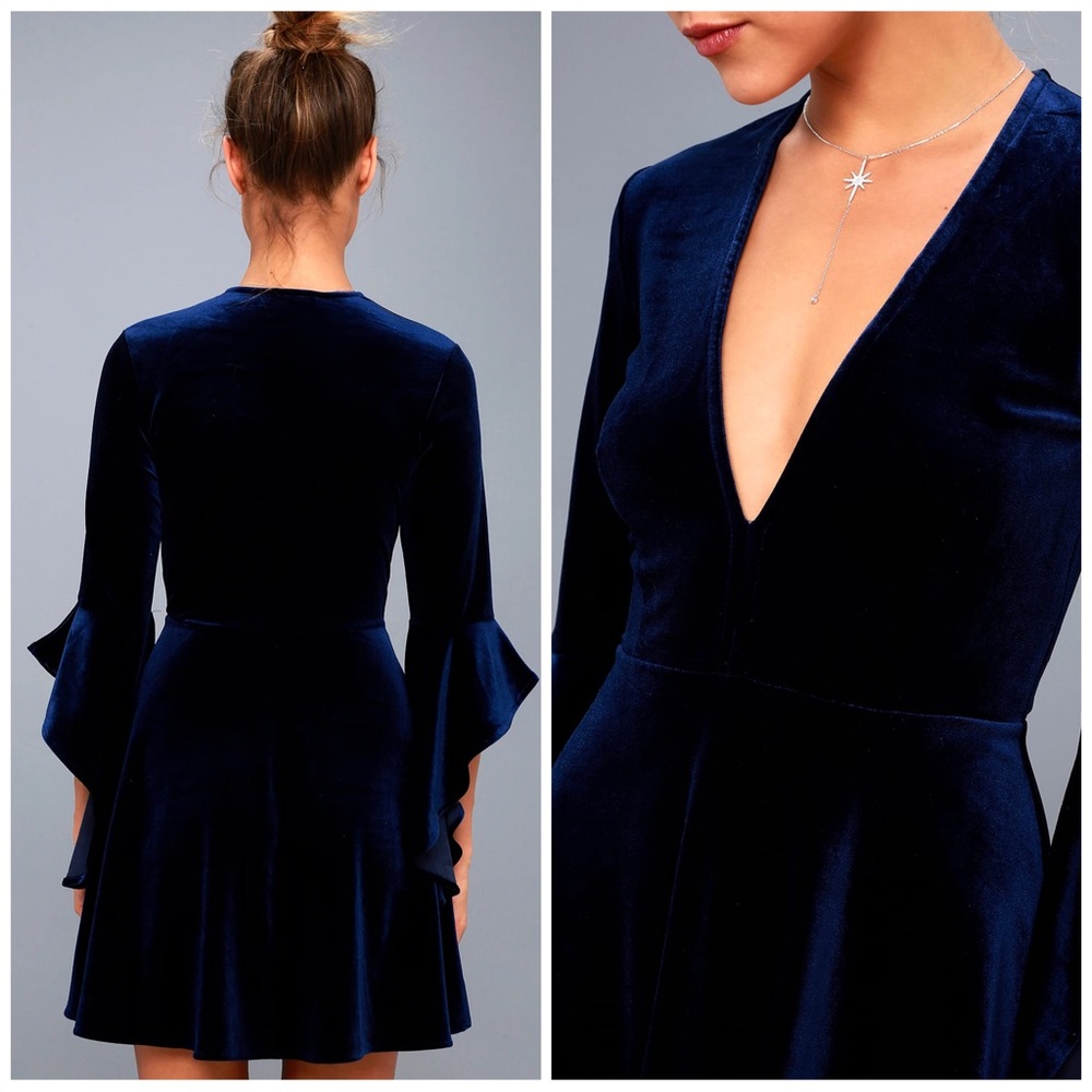 NWT Lulus Wrapped in Luxe Navy Blue Velvet Bell Sleeve Skater Dress Women size S - Picture 2 of 12